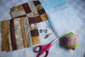 Como Hacer Una Bolsita Patchwork de cuadros